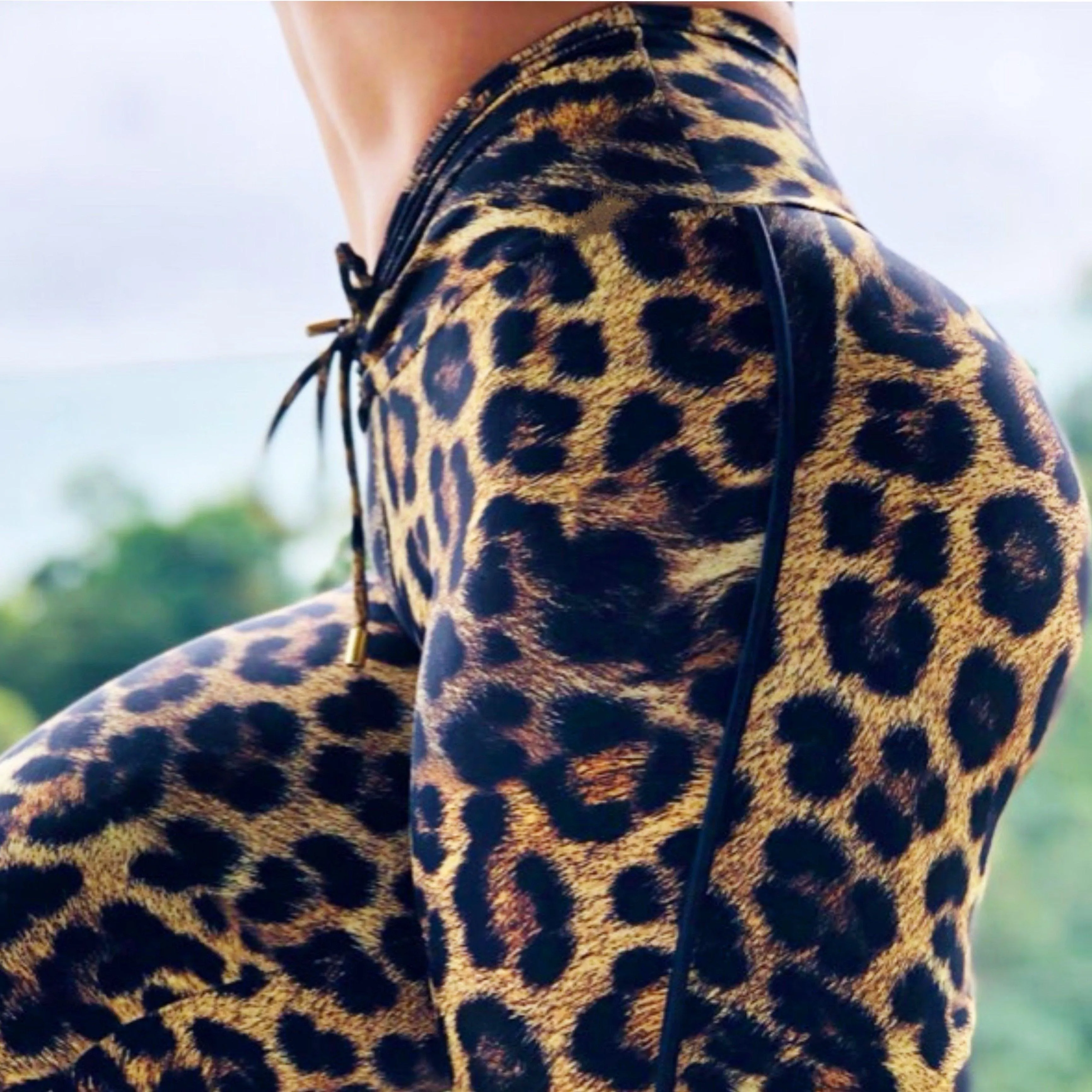 Leopard Leggings Booty Scrunch