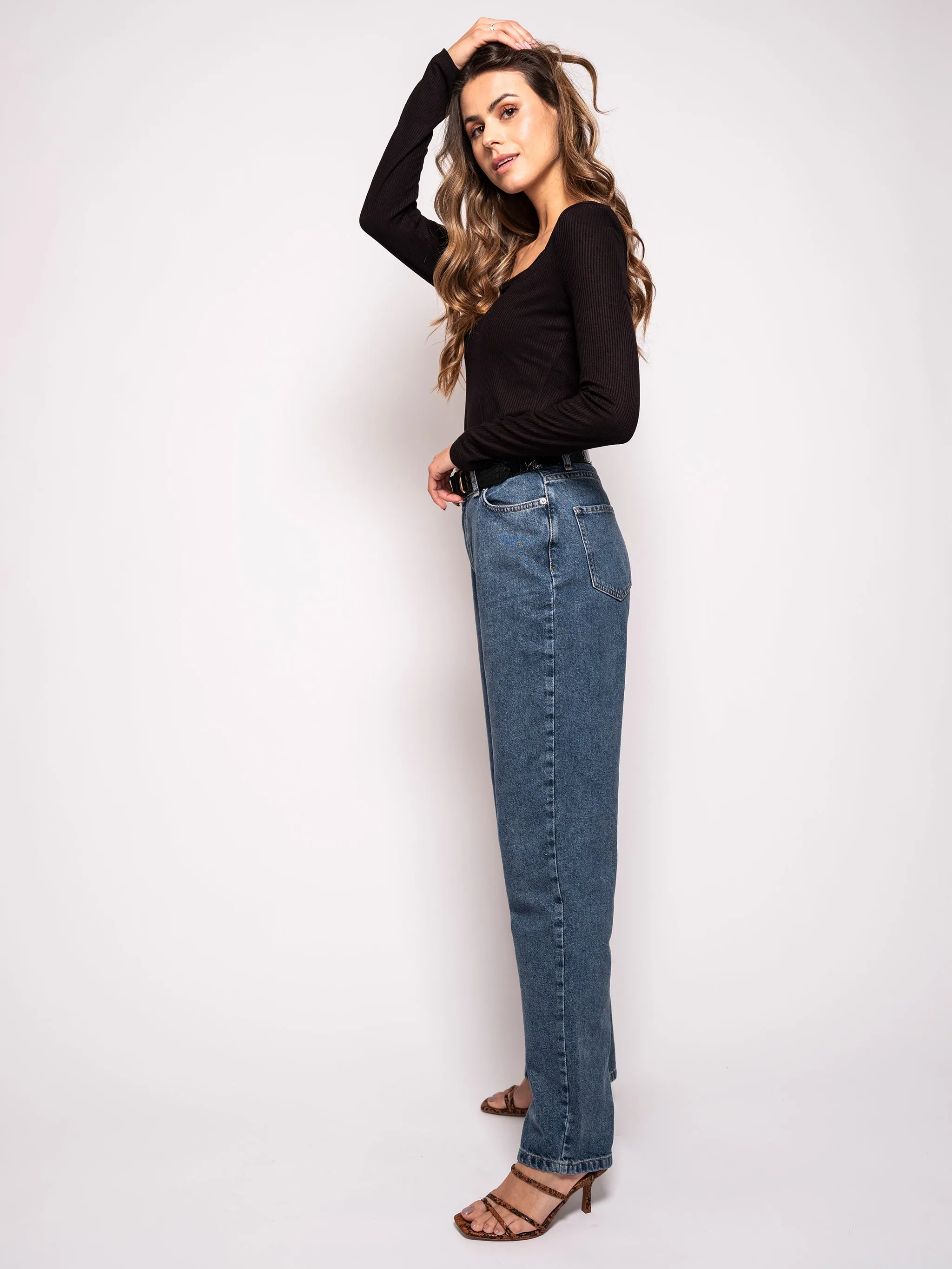 Mom Jeans With Slit Detail