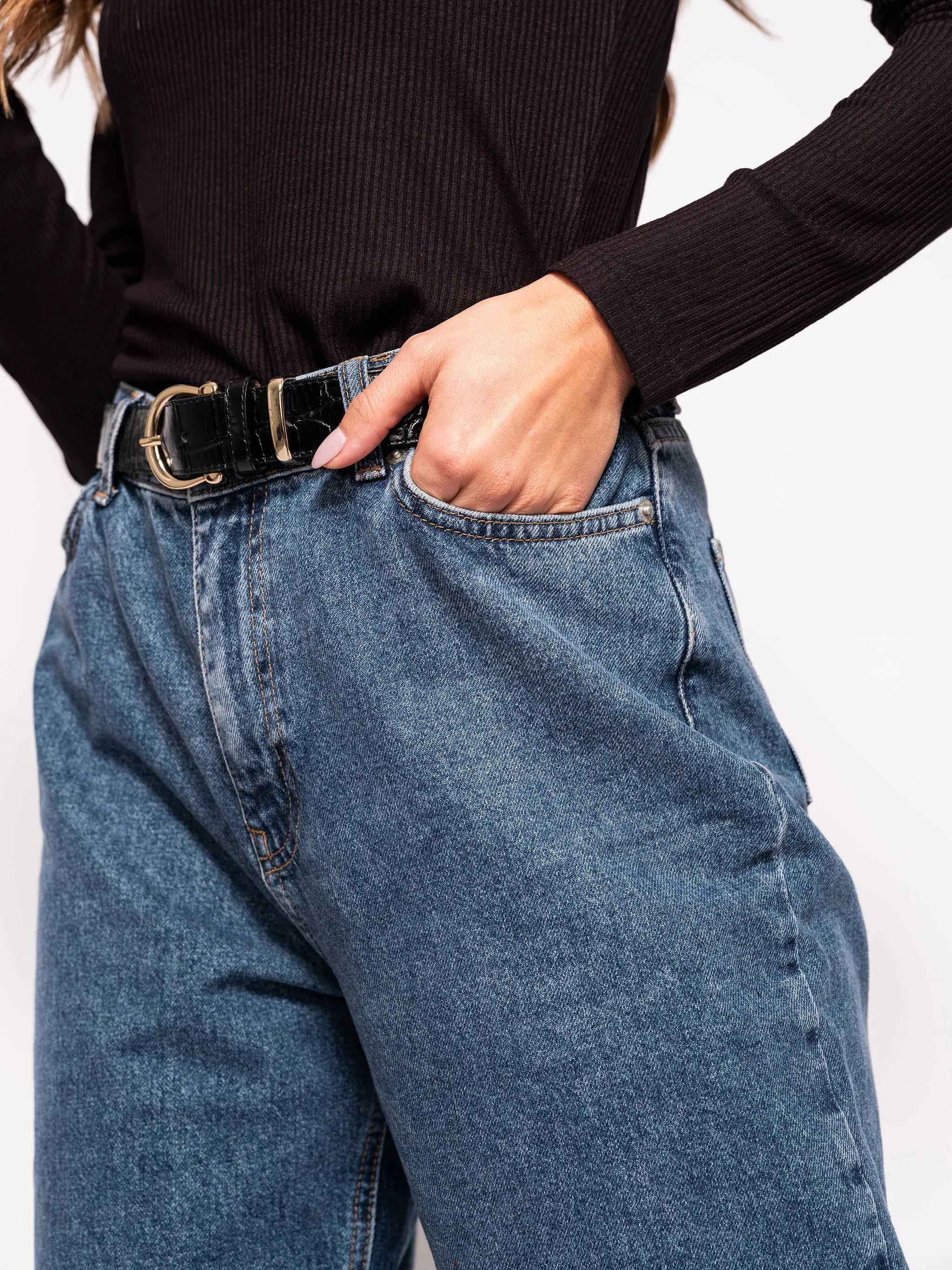 Mom Jeans With Slit Detail